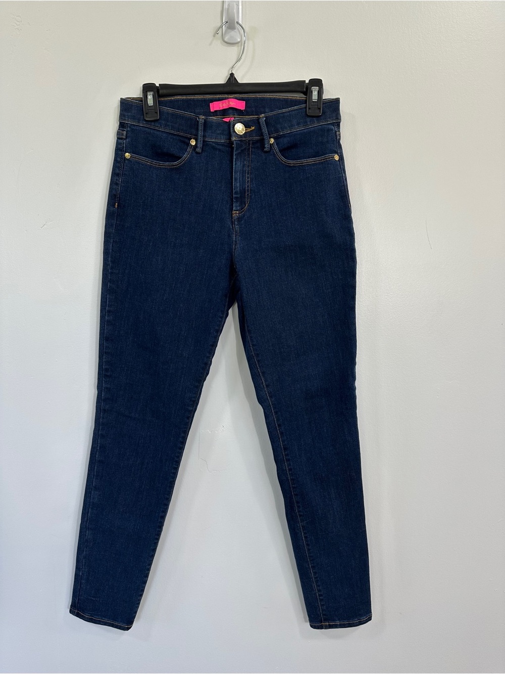 Lilly Pulitzer $178 dark rinse mid-rise tapered leg Jeans size 6 28"waist - Picture 3 of 10